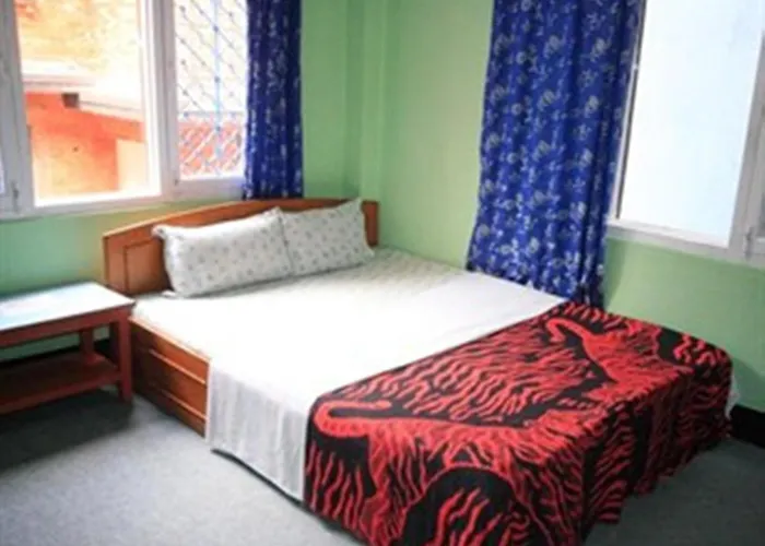 Gasthof Yeti Guest Home 2*